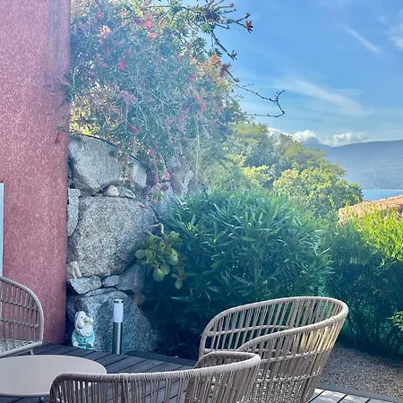 Deux Pieces Confort Sur Les Hauteurs De